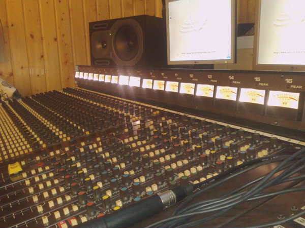 Mesa de mezclas analógica Soundcraft 1600 Producer